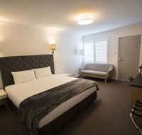 Quays Hotel - Suburb Australia
