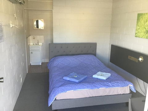 Rankins Springs Motel - Suburb Australia 2
