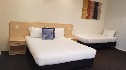 Red Bridge Motor Inn - Suburb Australia 1
