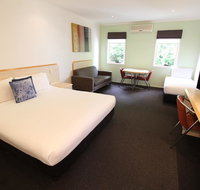 Red Bridge Motor Inn - Suburb Australia