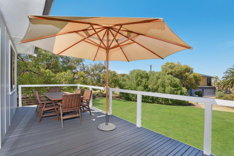 Scenic Shack - 4 Scenic Way - Suburb Australia 0