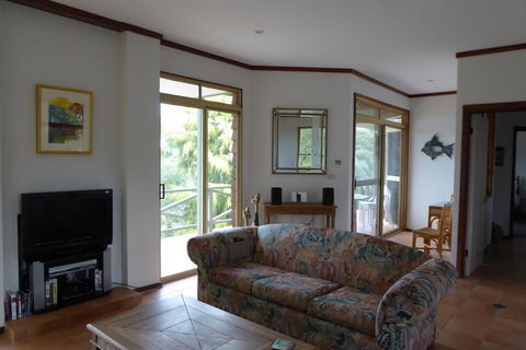Sea Banksia - Suburb Australia 1