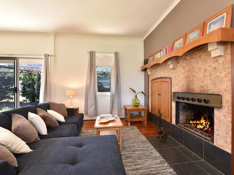 Somerville Wines Farmstay In Broke, Super Cute House On Working Farm. Walk For Miles. - Suburb Australia 0