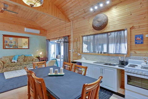 Stony Rise Cottage B&B - Suburb Australia 3