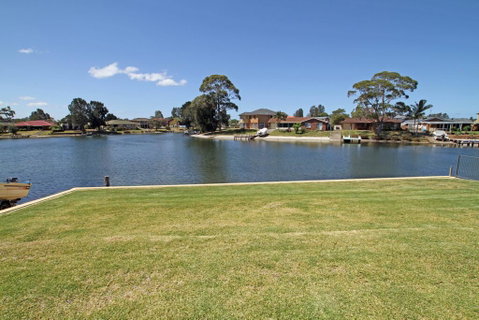 Summer's Exclusive Getaway - Suburb Australia 1