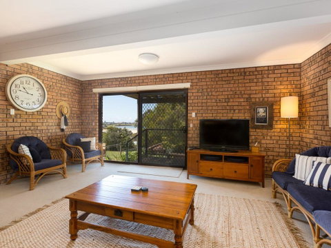 Summerhill View - Suburb Australia 2