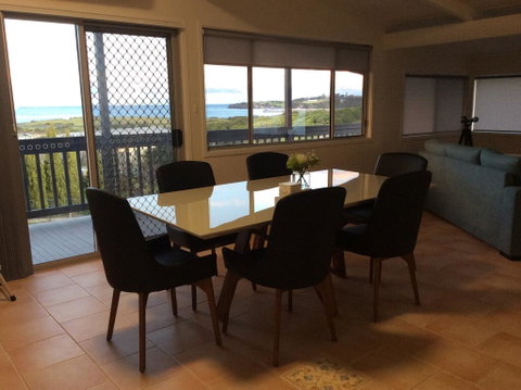 Sunnyside Holiday Home - Suburb Australia 3