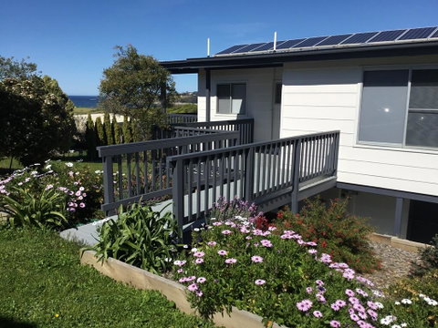 Sunnyside Holiday Home - Suburb Australia 1