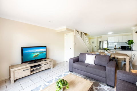 Sunset Waters Apartments - Suburb Australia 1