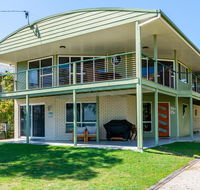 Sunsets from your front patio - Sylvan Beach Esp Bellara - Suburb Australia