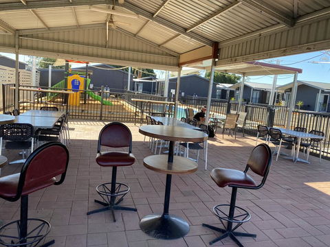 Sunshine Gardens Bourke Resort - Suburb Australia 1