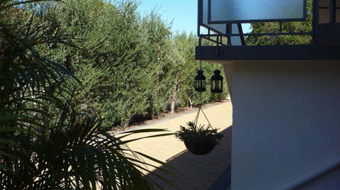 Superb 2 BR Apartment Minutes To CBD- Cen7 - Suburb Australia 1