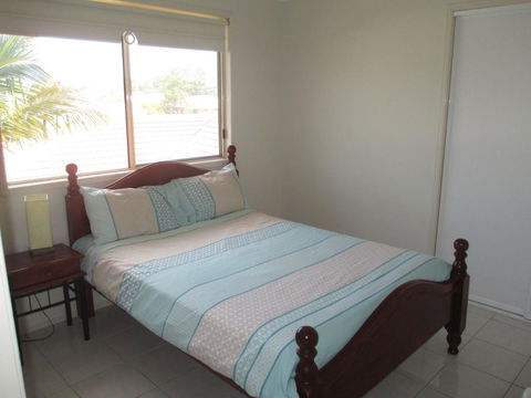 Superb Location - Hervey Bay - Suburb Australia 2