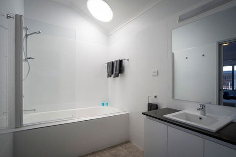 Surf Beach Holiday Park - Suburb Australia 2