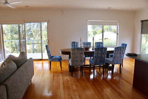 Surf Coast Haven - Suburb Australia 0