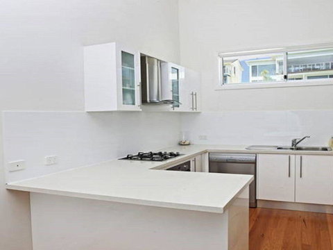 Surf Mist - Contemporary Seaside Duplex - Suburb Australia 3