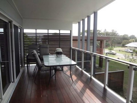 Surfmist - Suburb Australia 2
