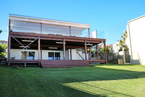 Surfrider - Suburb Australia 1
