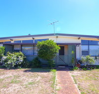 Surfs Up - Suburb Australia