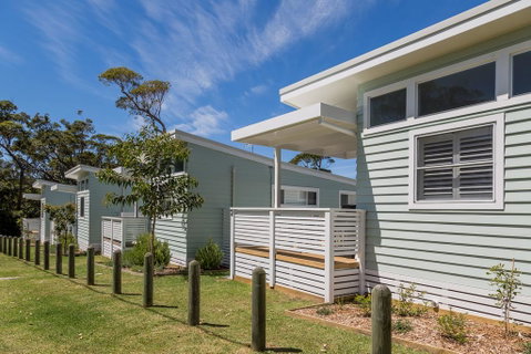 Surfside Cudmirrah Beach - Suburb Australia 2