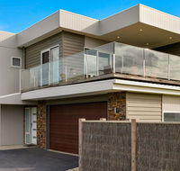 Swan Bay Views - Suburb Australia