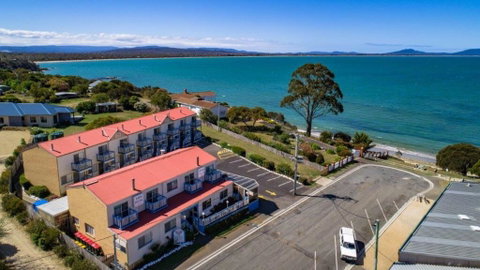 SWANSEA VILLAS - Suburb Australia 0