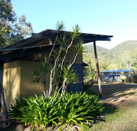 Sweetwater Lodge - Suburb Australia