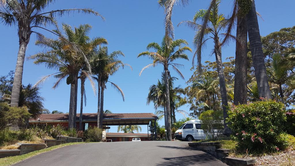 Accommodation Lake Tabourie NSW Suburb Australia