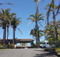 Tabourie Lake Motor Inn - Suburb Australia