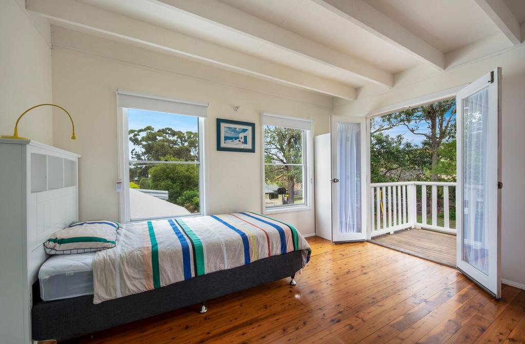 Dolphin Point NSW Suburb Australia