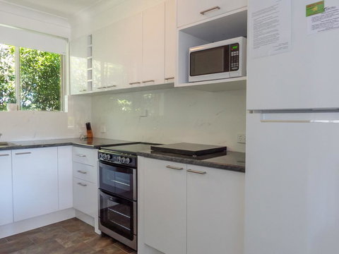 Tamara Court - Suburb Australia 3