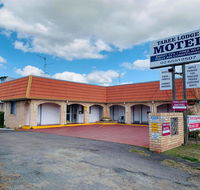 Taree Lodge Motel - Suburb Australia