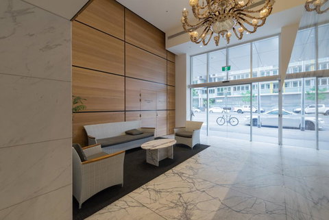 Tasha's Apartments On Morphett - Suburb Australia 1