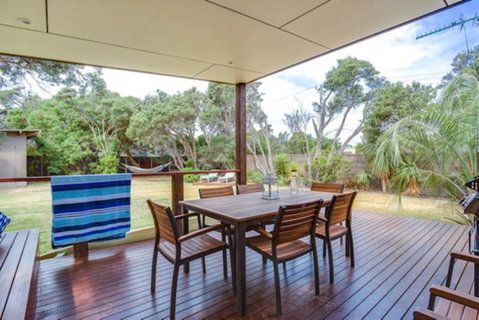 Tasman Surf House - So Close To The Beach - Suburb Australia 1