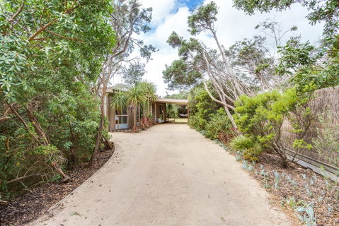 Tasman Surf House - So Close To The Beach - Suburb Australia 2