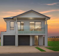 Tee Two on Troon - 21/30 Troon Drive - Suburb Australia