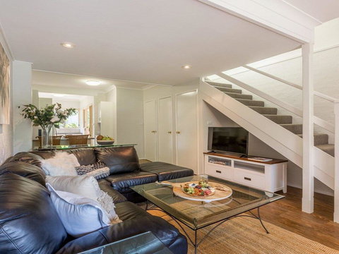 Tehidy Townhouse - Suburb Australia 1