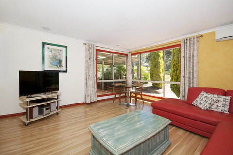 Tennessee Hill Cottage - Suburb Australia 3