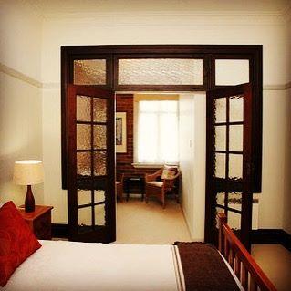 The Bank Guesthouse - Suburb Australia 3