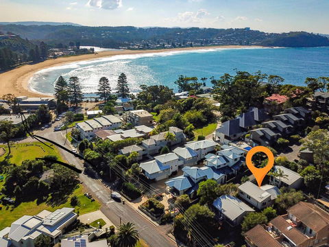 The Beach Hut Avoca Beach NSW - Suburb Australia 1