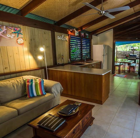 The Beach Shack - Koda Beach Bungalow 1 - Suburb Australia 3