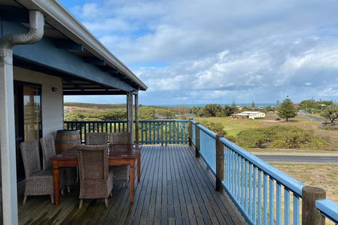 The Birds Nest - Suburb Australia 2