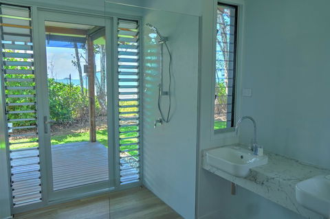 The Bungalows - Suburb Australia 3