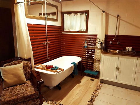 The Cabin - Suburb Australia 2