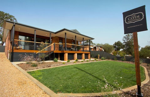 The Clyde Greenock - Suburb Australia 1