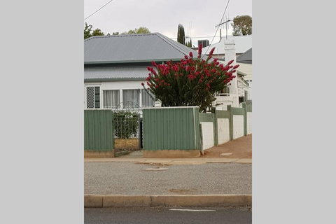 The Comfort Cottage On Williams - Suburb Australia 0