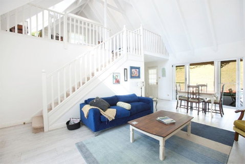 The Doll's House - Charming 2 Bedroom Cottage Just A Short Walk From The Village - Suburb Australia 3