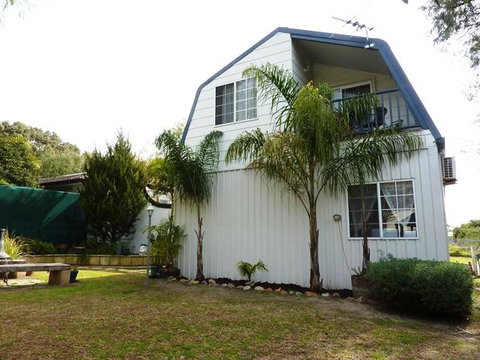 The Doo Drop Inn - Suburb Australia 2