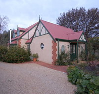 The Dove Cote - Suburb Australia