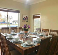 The Entertainer - Downtown Orange Sleeps 11 - Suburb Australia